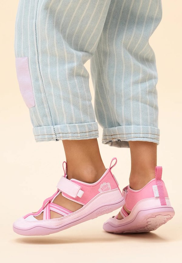 BREEZY - Riemensandalette - rosa
