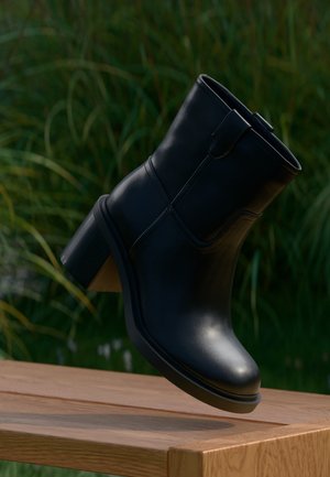 Anna Field, Bottines - black