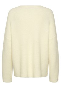 Cremfarbener gestrickter Pullover mit lockerem Schnitt, der eine gerippte Textur, weite Ärmel und einen abgerundeten Halsausschnitt bietet.