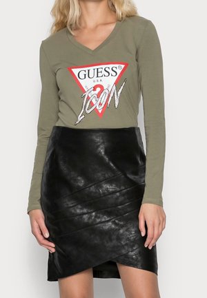 Guess, T-shirt à manches longues - olive