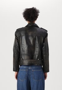 Selected Femme SLFNANA BIKER JACKET - Casaco de couro - black