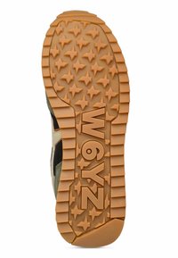 W6YZ YAK-M. - Tenisky - militärgrüne