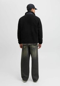 Jack & Jones JJESOHO TEDDY  NOOS - Fliisjakk - black
