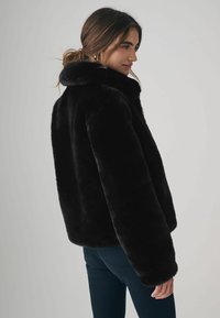 THE SET BOXY - REGULAR FIT - Chaqueta de invierno - black