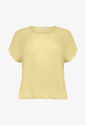 Kollane lühikeste varrukatega pluus ümarate kaelustega, valmistatud kergest ja siledast kangast; omab lõdva istuvust ja elastset alläärte.