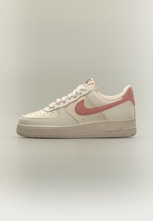 Nike Sportswear, AIR FORCE 1 - Маратонки - sanddrift/burgundy crush/lt orew/od brn/rust pink
