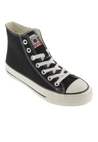 Sneaker nera in tela alta con suola in gomma bianca, occhielli e lacci bianchi. Presenta una classica punta rotonda e cuciture a contrasto.