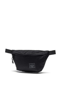 Sac banane en tissu noir avec une forme arrondie, patch logo en façade, sangle réglable et détails en matériau texturé.