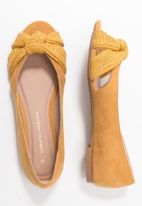 Dorothy Perkins Baleríny s otevřenou špičkou - yellow
