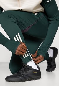 adidas Performance JUVENTUS PANT - Klub merchandise - shadow green