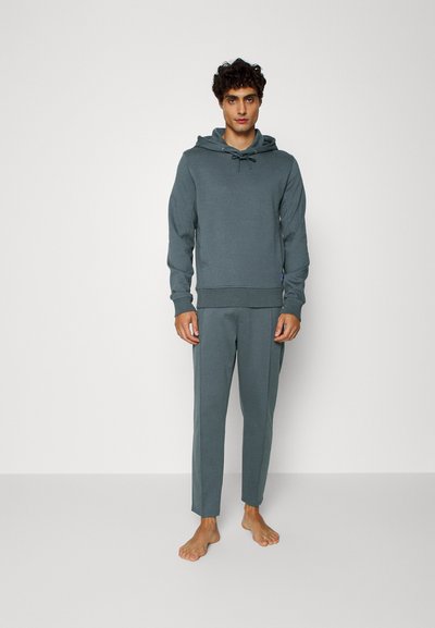 Tiger of Sweden DILSTON - Top - space view