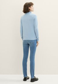 TOM TAILOR TTALEXA Slim - Karcsúsított farmerek - light stone bright blue denim
