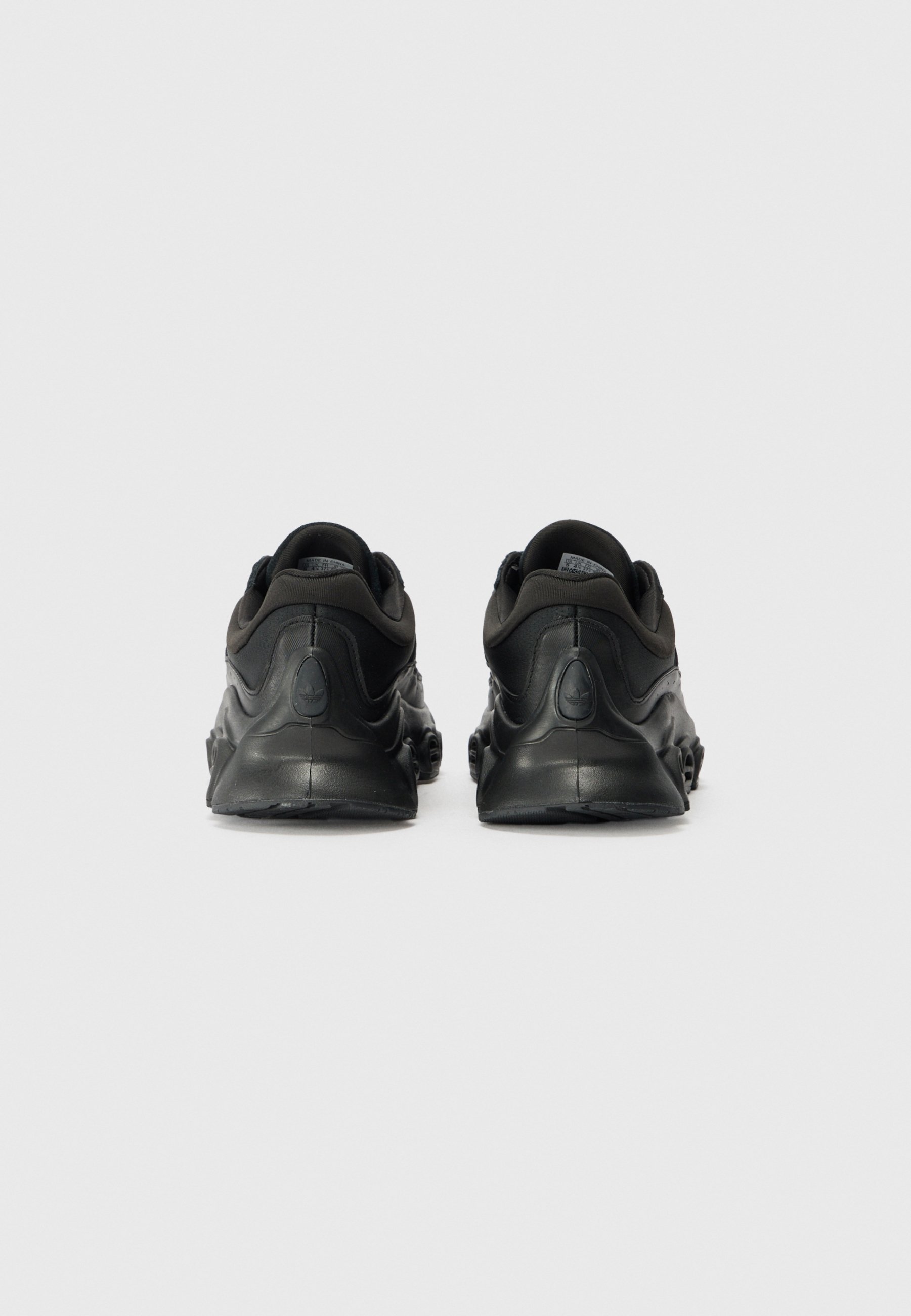 22インチ Încălțăminte și sneakerși pentru bărbați adidas ZX 22 BOOST Off