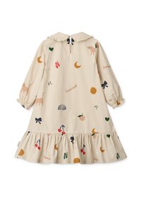 Vestito in cotone beige con colletto arricciato, maniche lunghe e orlo a strati. Presenta motivi stampati colorati che includono animali, frutta e forme.