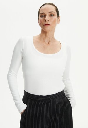 NADINE - Sweter