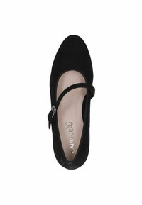 Černé sametové baletní boty s kulatou špičkou, nastavovacím popruhem kolem kotníku a texturovanou stélkou. Vnitřní embossované logo.