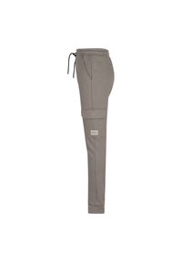 Szare dresy z dopasowanym krojem. Wykonane z miękkiego materiału, z elastycznym pasem ze sznurkiem, kieszeniami bocznymi oraz kieszenią na kolano z detalem naszywki.