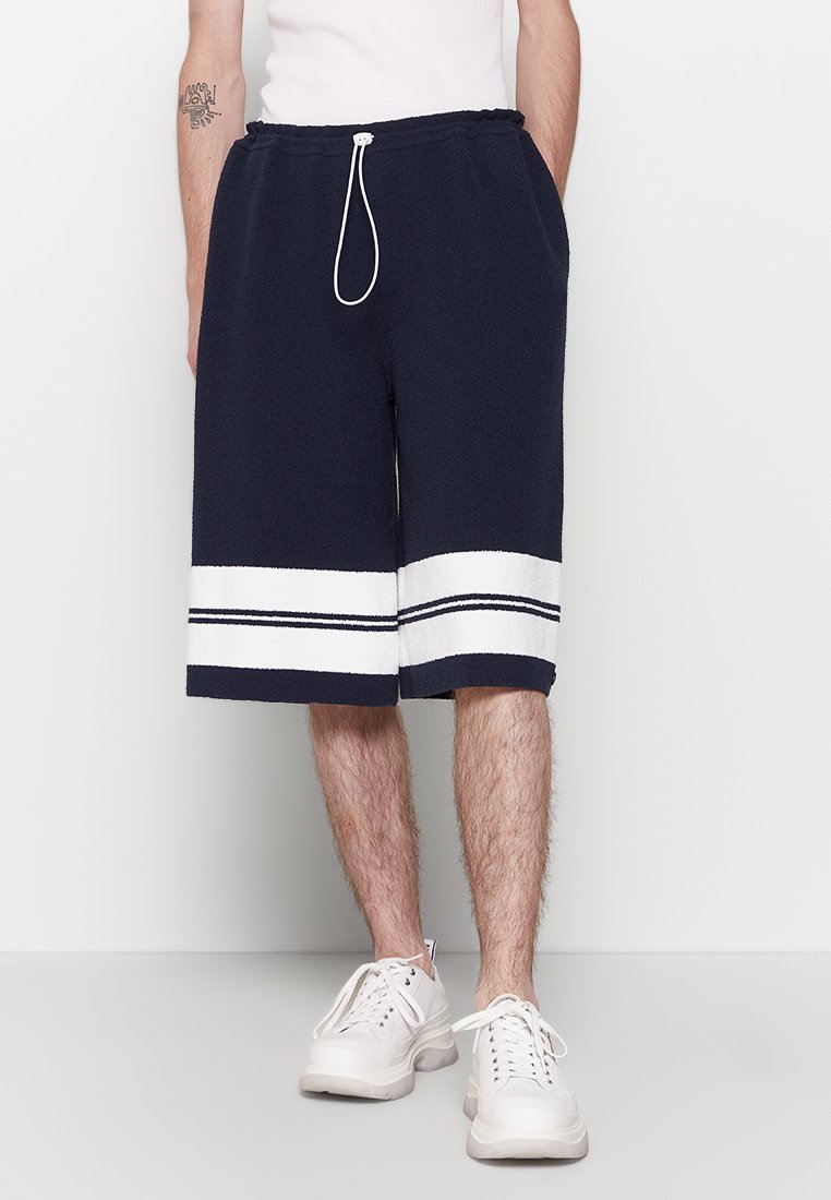 LANVIN Shorts donkerblauw