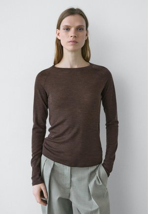 Massimo Dutti RAGLAN SLEEVE - Striktrøje - dark brown