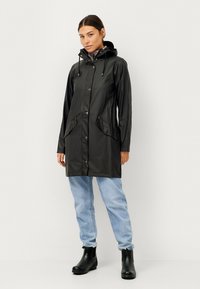 Áhkká Parkaer - schwarz