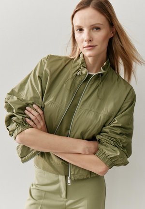 IN-FORM - Leichte Jacke - green