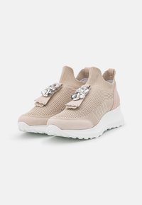 Noclaim KARYM - Sapatilhas - beige/rose