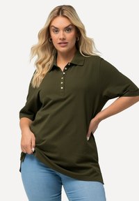 Ulla Popken MANCHES COURTES - Polotričko - forest green