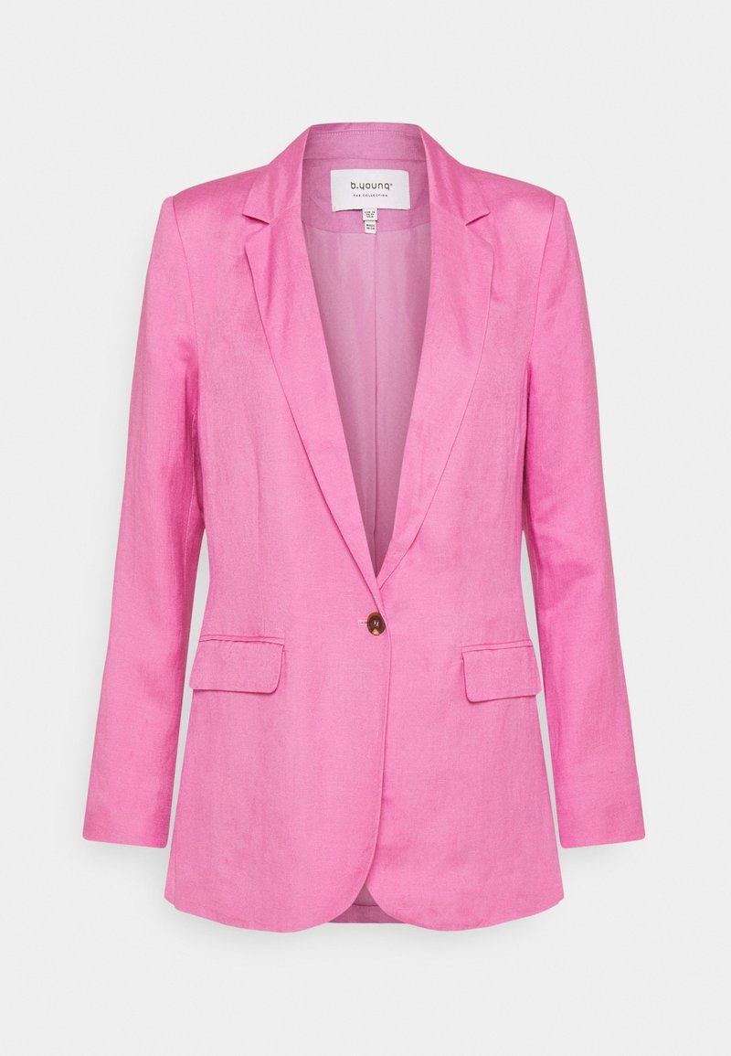 Blazer rose à un seul bouton avec revers crantés et poches à rabat, coupe ajustée, fabriqué en tissu lisse.