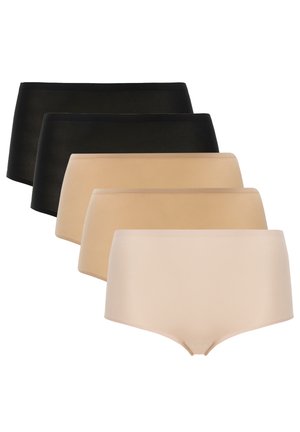 Vijf paar damesonderbroeken uitgestald in een rij. Drie zijn huidskleurig in verschillende tinten, terwijl twee zwart zijn. Glad, rekbaar materiaal, hooggewaist ontwerp.