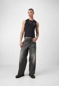 Jaded London WASHED STUD COLOSSUS - Laisvi džinsai - black
