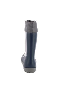 Botte de pluie en caoutchouc marine avec une tige en textile gris. Présente un bout arrondi et une semelle texturée pour une meilleure adhérence. Fini lisse, design hauteur cheville.