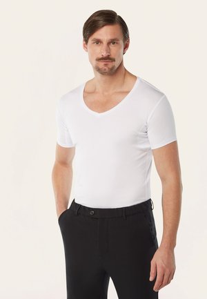 V-NECK  - Hemd - white
