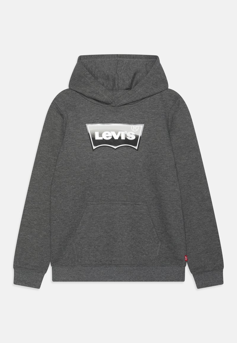 Hoodie Levi's gris foncé avec poche avant et logo réfléchissant Levi's centré sur la poitrine, manches longues, et capuche attachée.