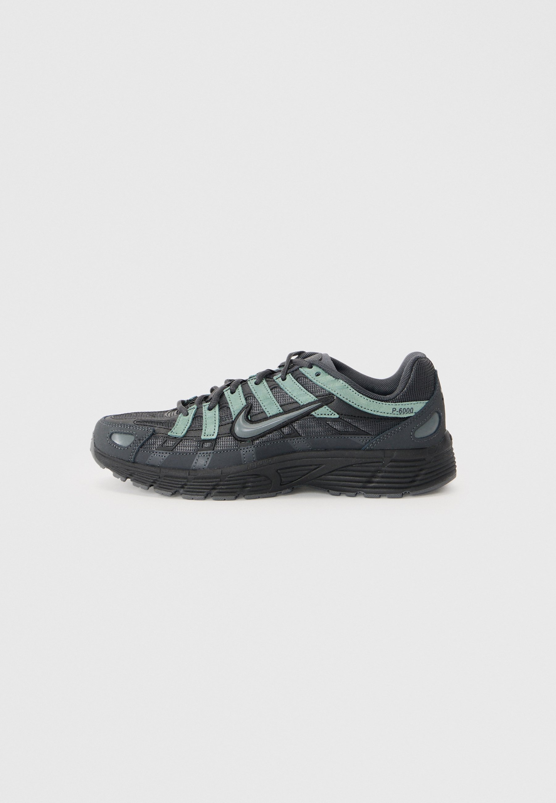 Nike Sportswear P 6000 UNISEX Zapatillas anthracite/iron grey