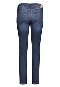 Jeans de mezclilla en azul oscuro, de corte slim, con un diseño de bolsillo trasero limpio y detalles de costura mínimos. Cintura estándar con pasadores para cinturón.