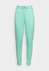 Não selecionado, creme de menthe