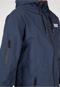 Unausgewählt, dark blue