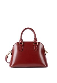 Borsa a mano in pelle rossa con parte superiore arrotondata, doppi manici, tracolla staccabile e hardware in tonalità oro. Texture liscia, design minimalista.