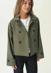 LUNAIC - Trenchcoat - green