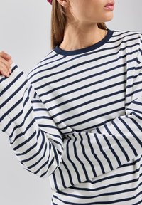 America Today Camiseta de manga larga - white navy