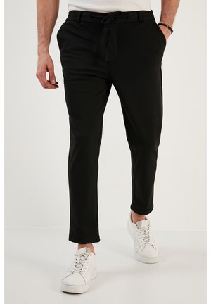 Kruze Jeans Mens Straight Leg Regular Fit Stretch Denim Trouser Pants UK Sizes e