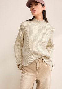 Next STAND NECK  - Neule - neutral