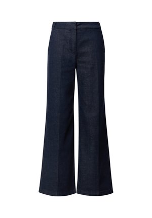 Donkerblauwe wijde broek van een denimstof met een gladde textuur, voorzien van een tailleband en subtiele voorplooien. Geen zichtbare hardware.