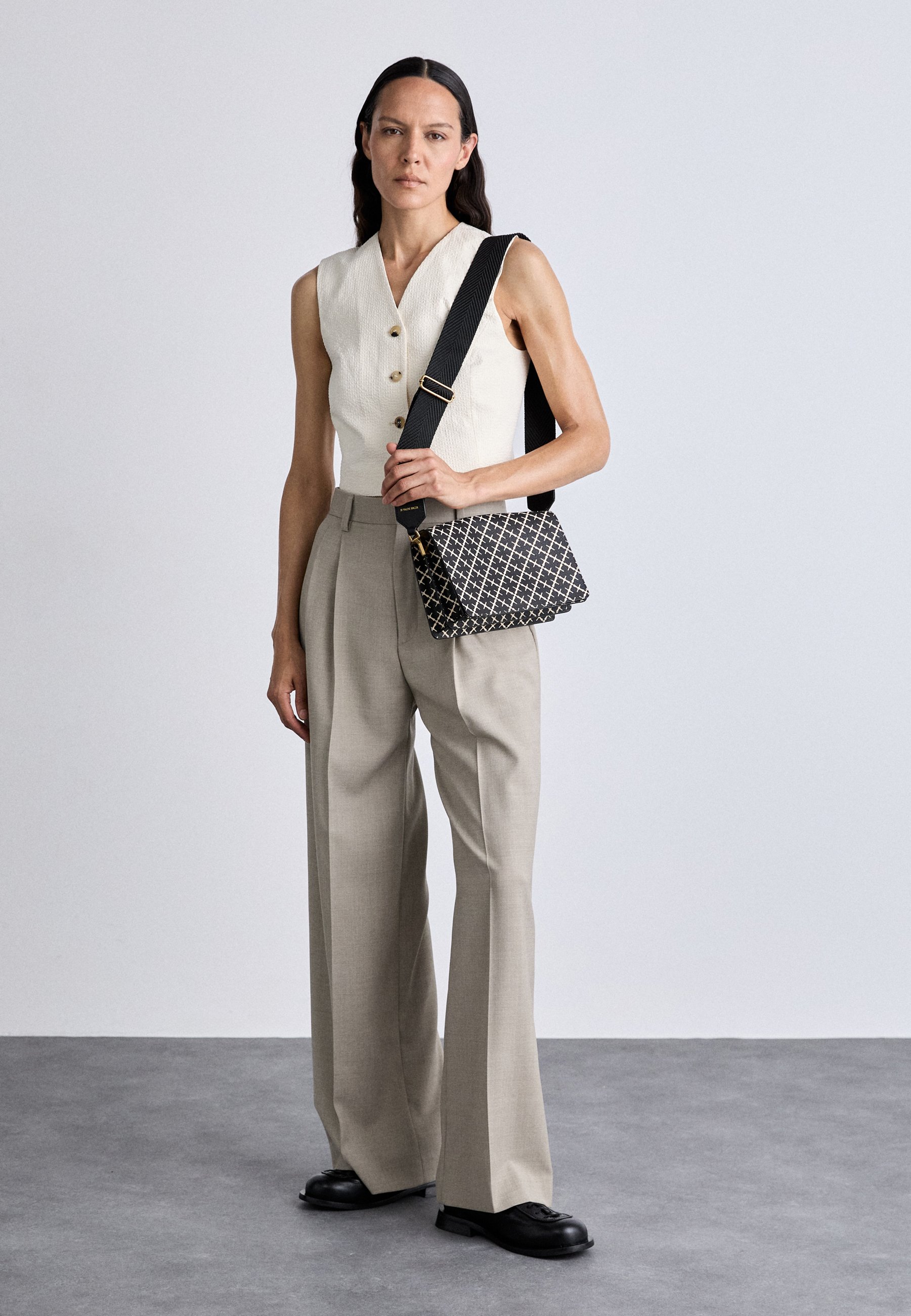 BY MALENE BIRGER クロスボディバッグ By Malene Birger LOENNA - Cross body bag - black - Zalando.co.uk