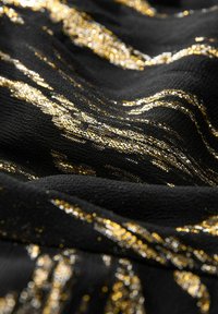 Next REGULAR FIT - MINI WRAP RUFFLE  - Nappali ruha - black gold