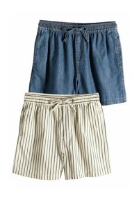 To sæt shorts: et par i mørkeblå denim og et par i cremefarve med lodrette sorte striber. Begge har elastisk talje og snoretræk.