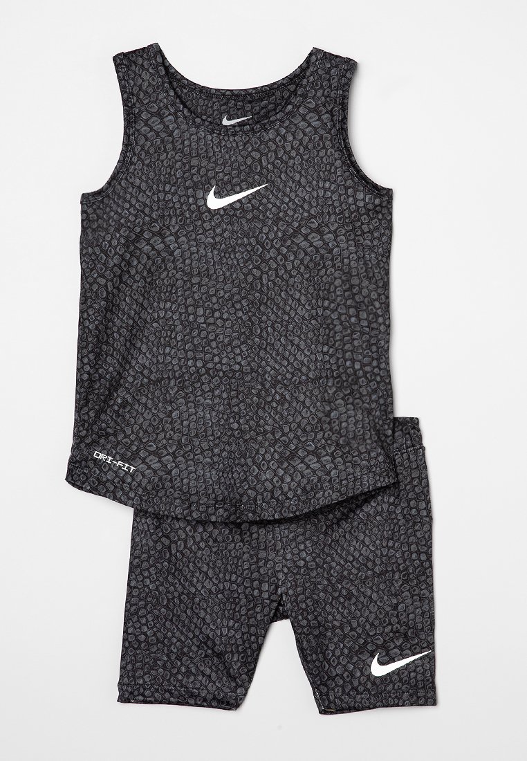 Nike Sportswear Sport T-shirt zwart