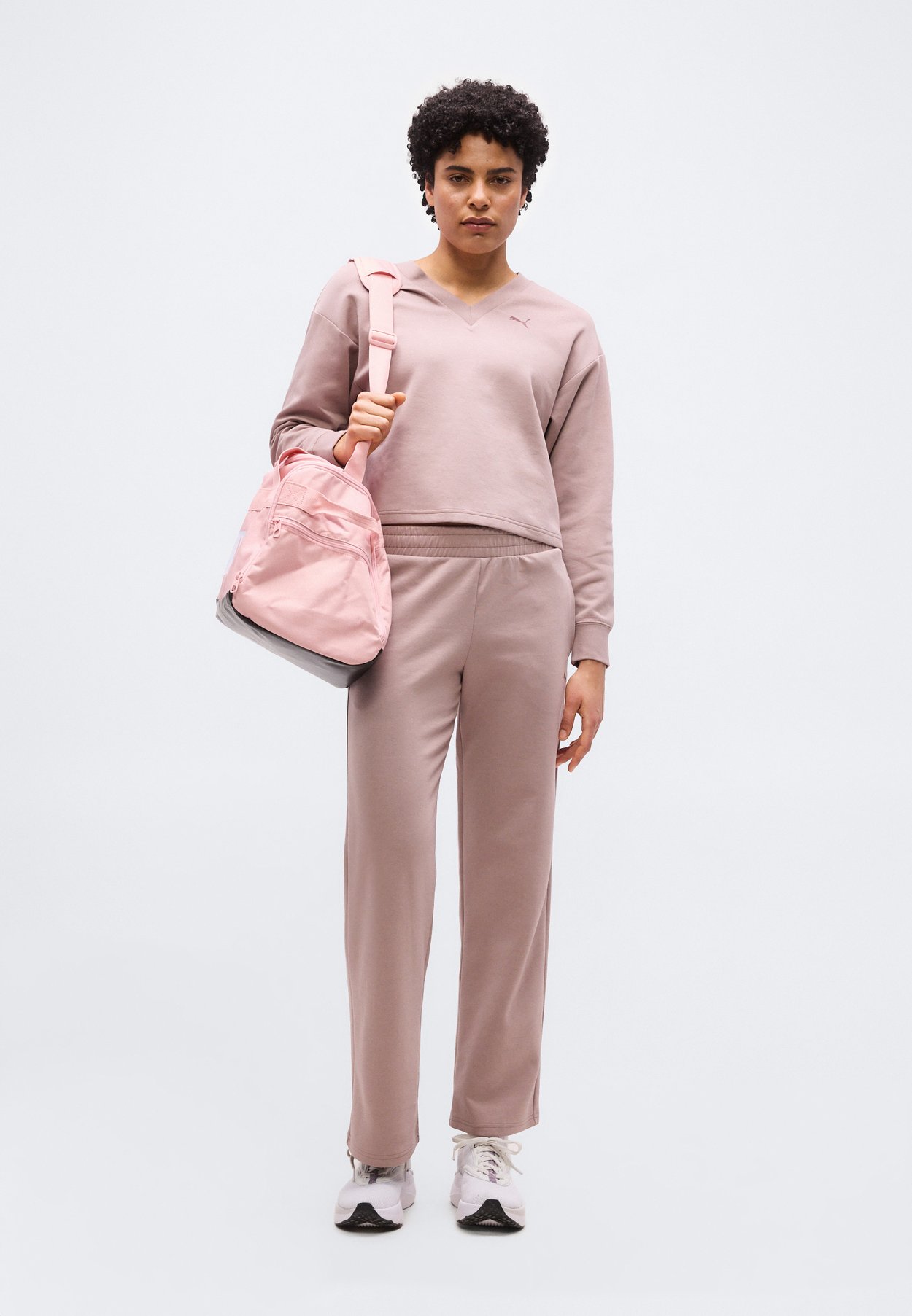 ELEVATED COMFORT V NECK CREW