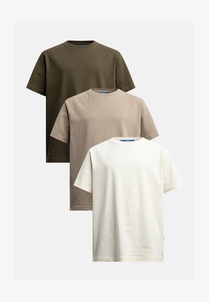 Sett med tre t-skjorter med rund hals i olivengrønn, beige og off-white. Laget av myk bomull, med korte ermer og standard passform.