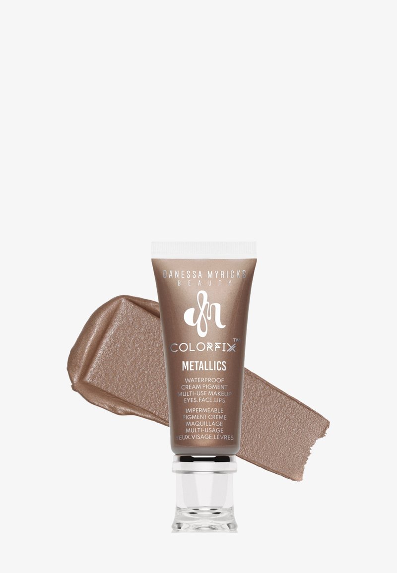 Danessa Myricks Beauty - - Rozświetlacz, Powiększ